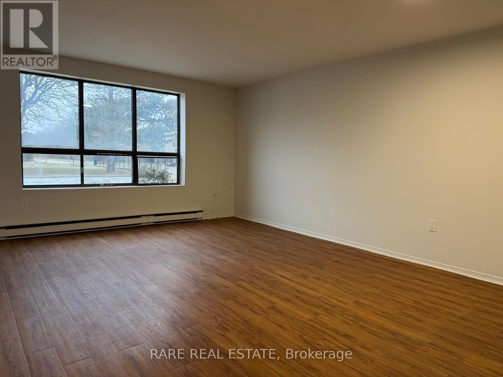 103 - 35 Bredin Parkway, Orangeville, Ontario  L9W 3X1 - Photo 2 - W12878946