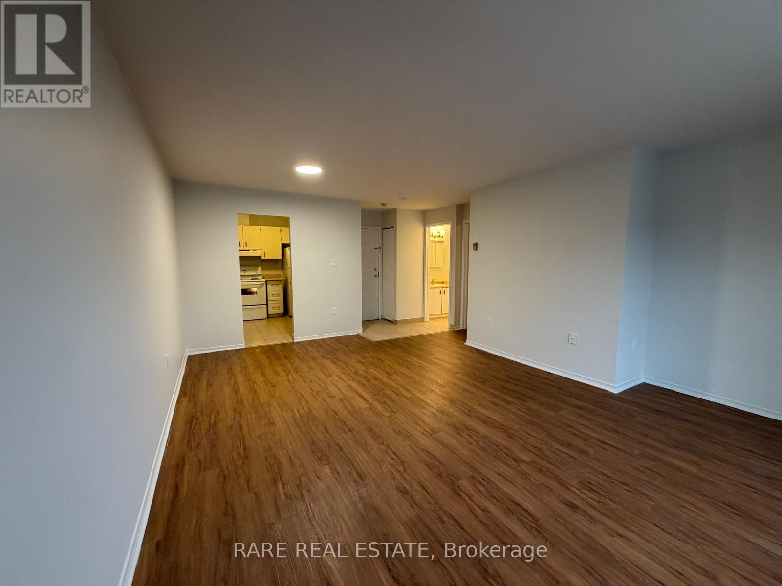 103 - 35 Bredin Parkway, Orangeville, Ontario  L9W 3X1 - Photo 8 - W12878946