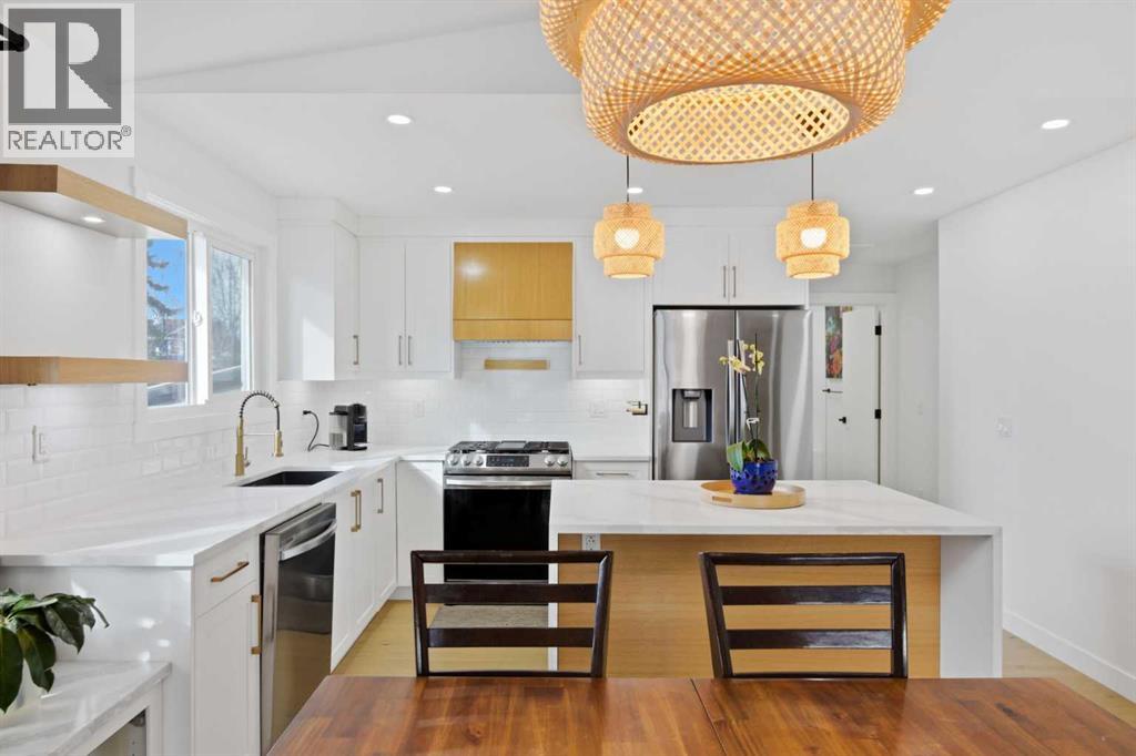 428 Queen Anne Way SE, Calgary, Alberta  T2J 4R9 - Photo 15 - A2291229