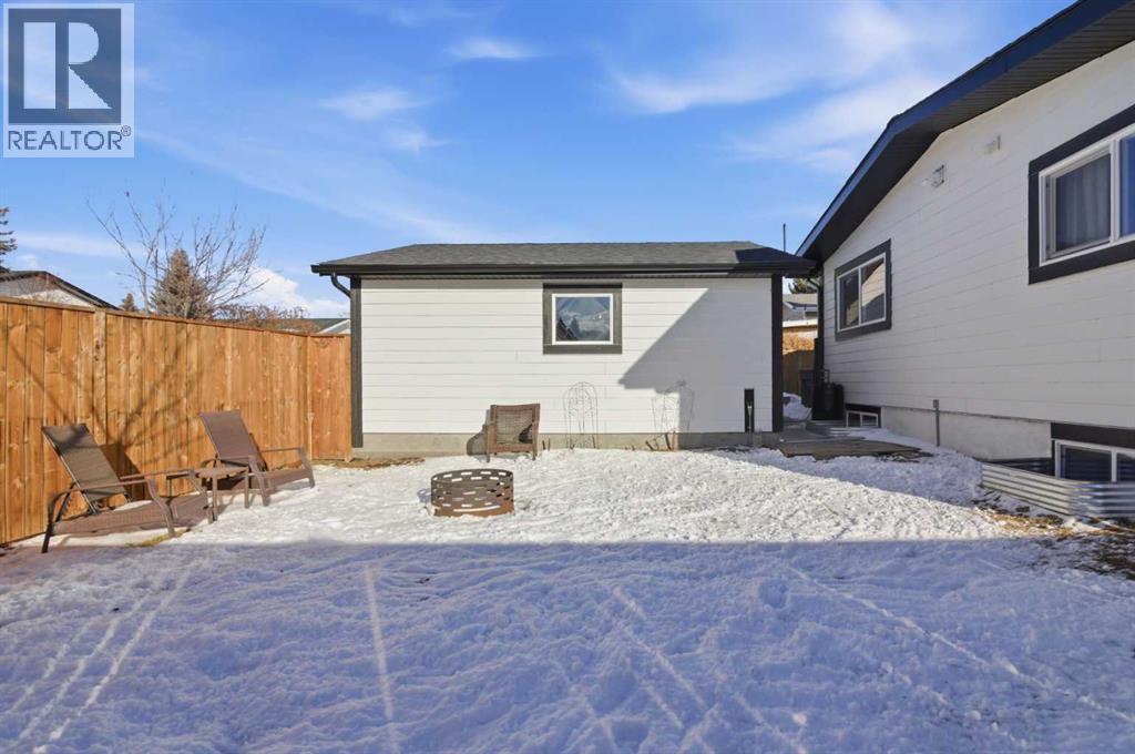 428 Queen Anne Way SE, Calgary, Alberta  T2J 4R9 - Photo 45 - A2291229