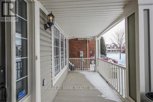863 Mcduffe Crescent, Milton, Ontario  L9T 6M8 - Photo 3 - W12871476
