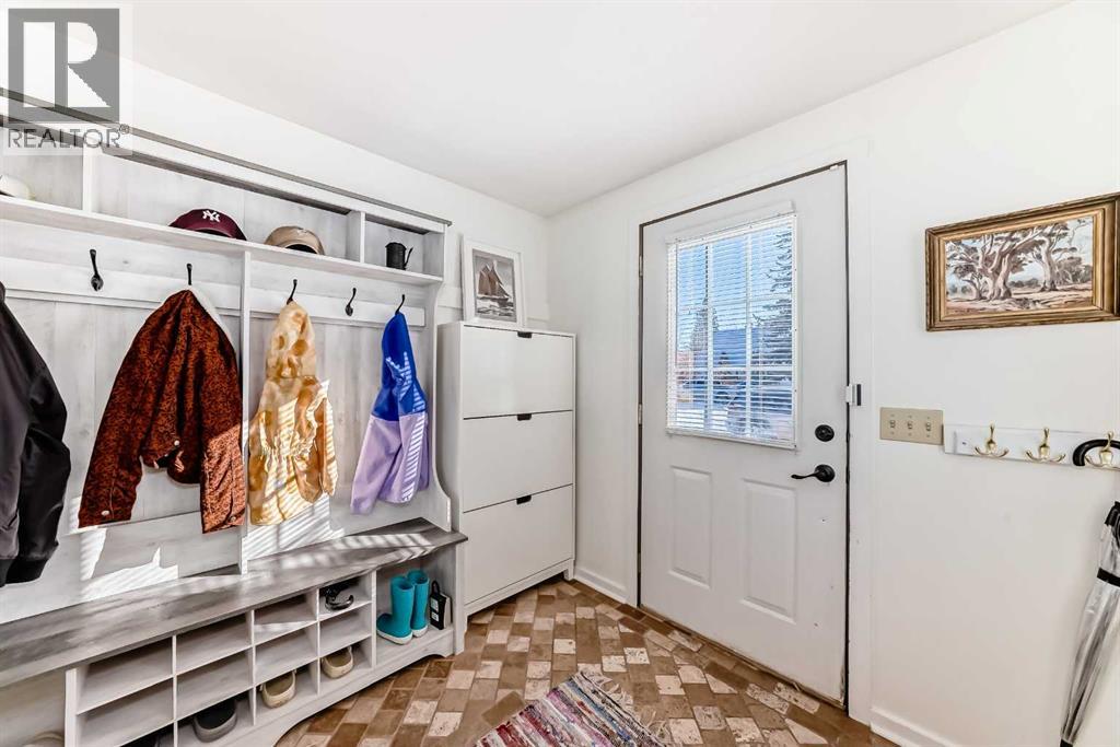 530 18a Street Nw, Calgary, Alberta  T2N 2H2 - Photo 4 - A2292950