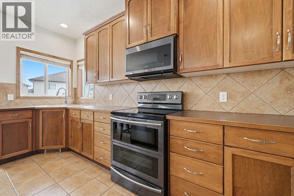 125 Panamount Heath Nw, Calgary, Alberta  T3K 6J9 - Photo 10 - A2291772