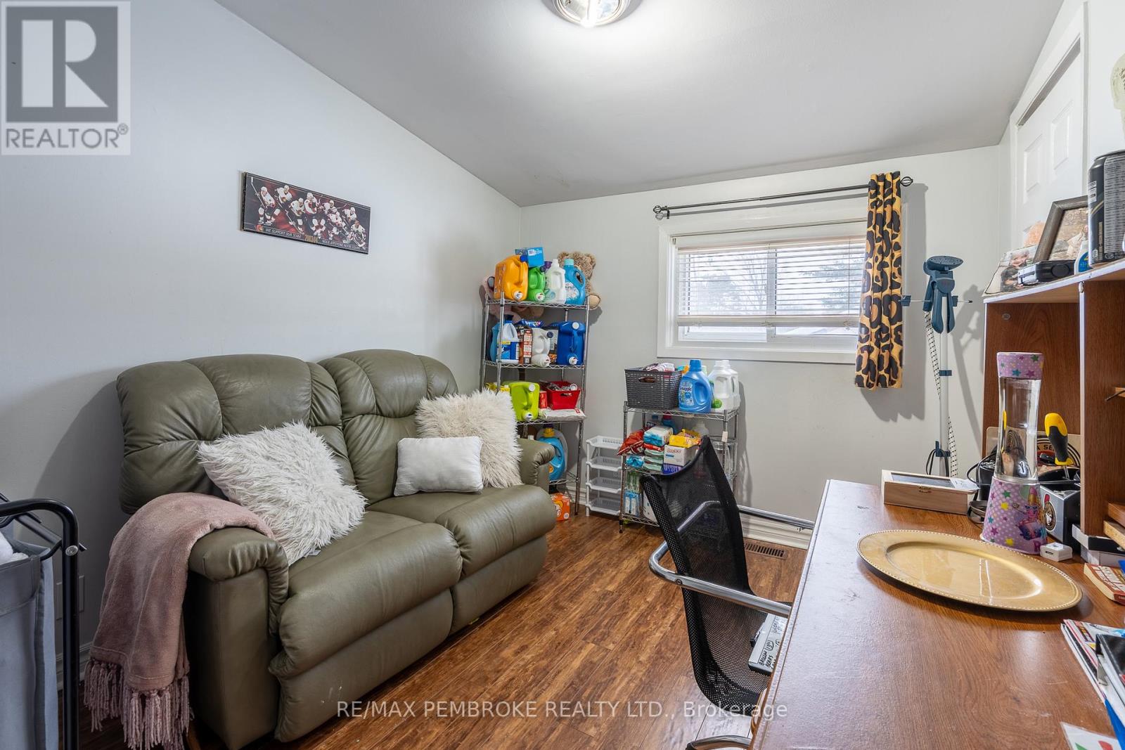 22&24 Hoffman Street, Petawawa, Ontario  K8A 2J5 - Photo 29 - X12878968