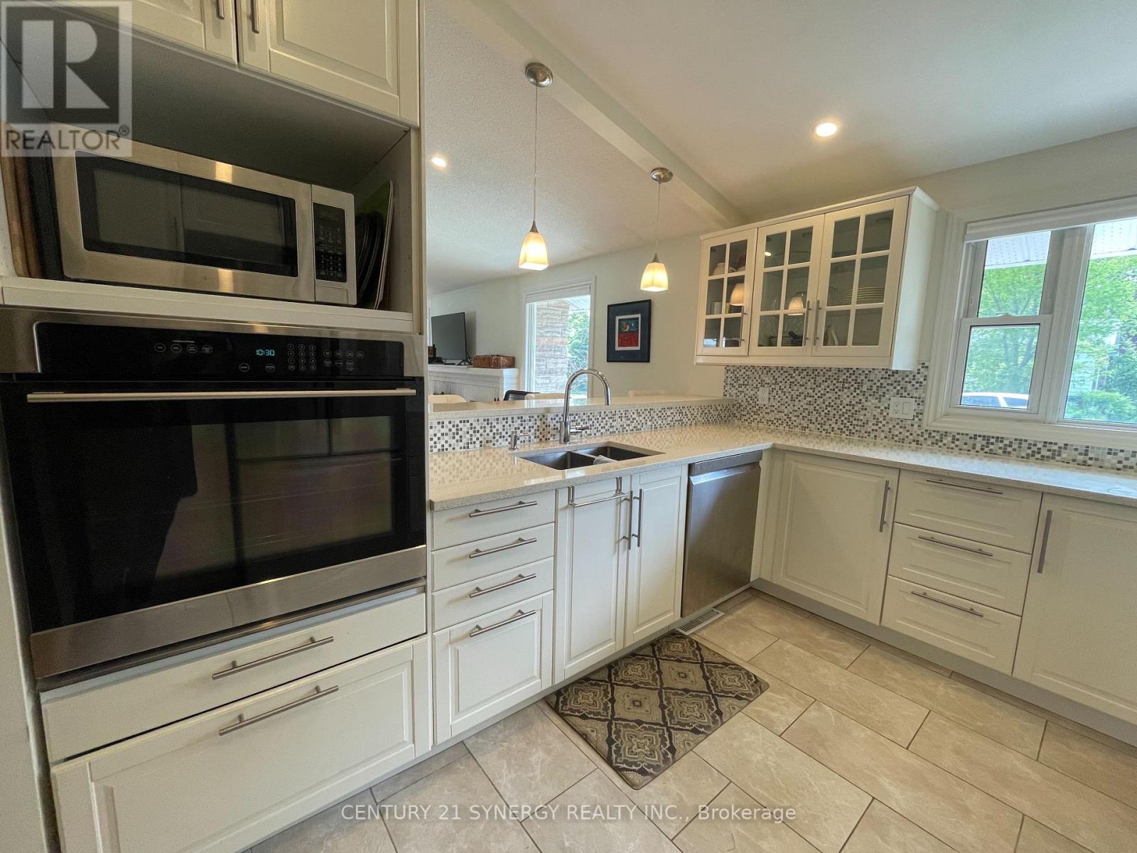 639 Glenhurst Crescent, Ottawa, Ontario  K1J 7B6 - Photo 10 - X12878974