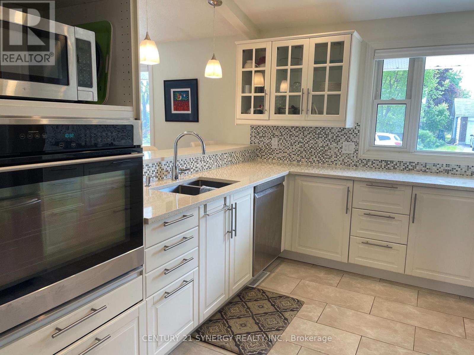 639 Glenhurst Crescent, Ottawa, Ontario  K1J 7B6 - Photo 9 - X12878974