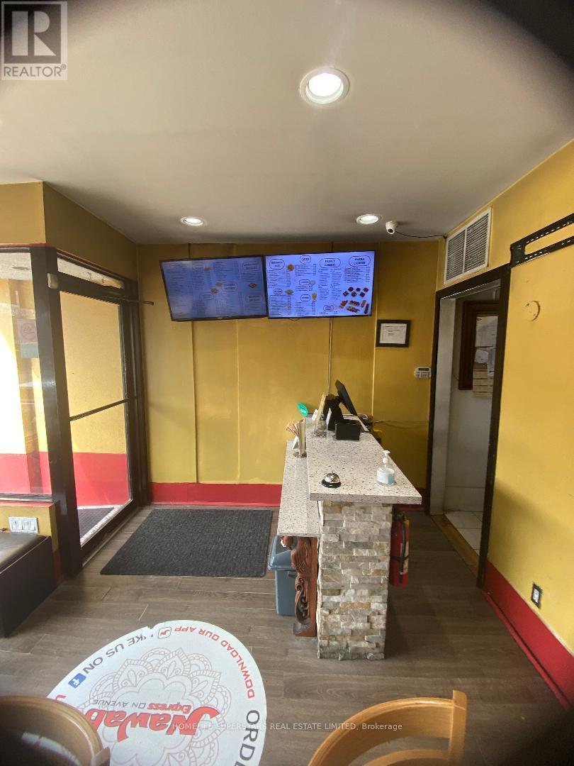 1753 AVENUE ROAD E, Toronto, Ontario