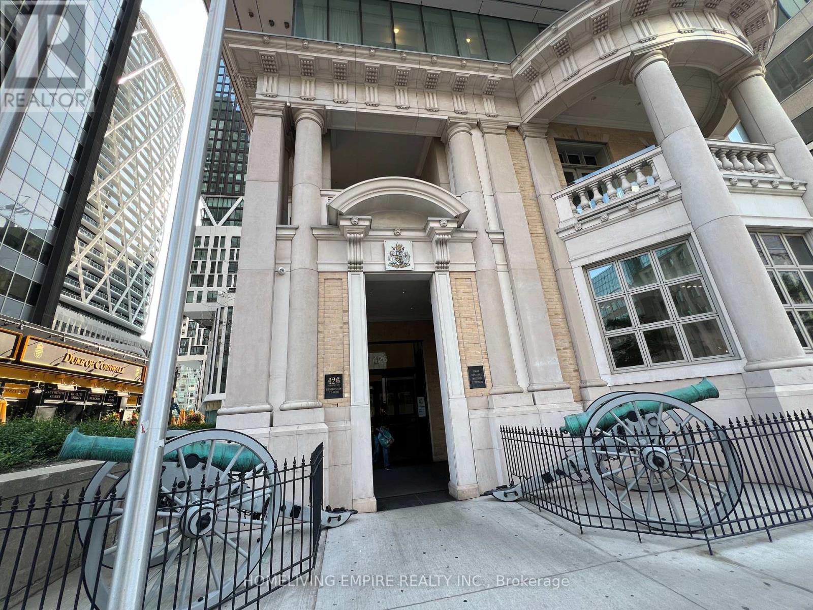 2703 - 426 University Avenue, Toronto, Ontario  M5G 1S9 - Photo 16 - C12878998