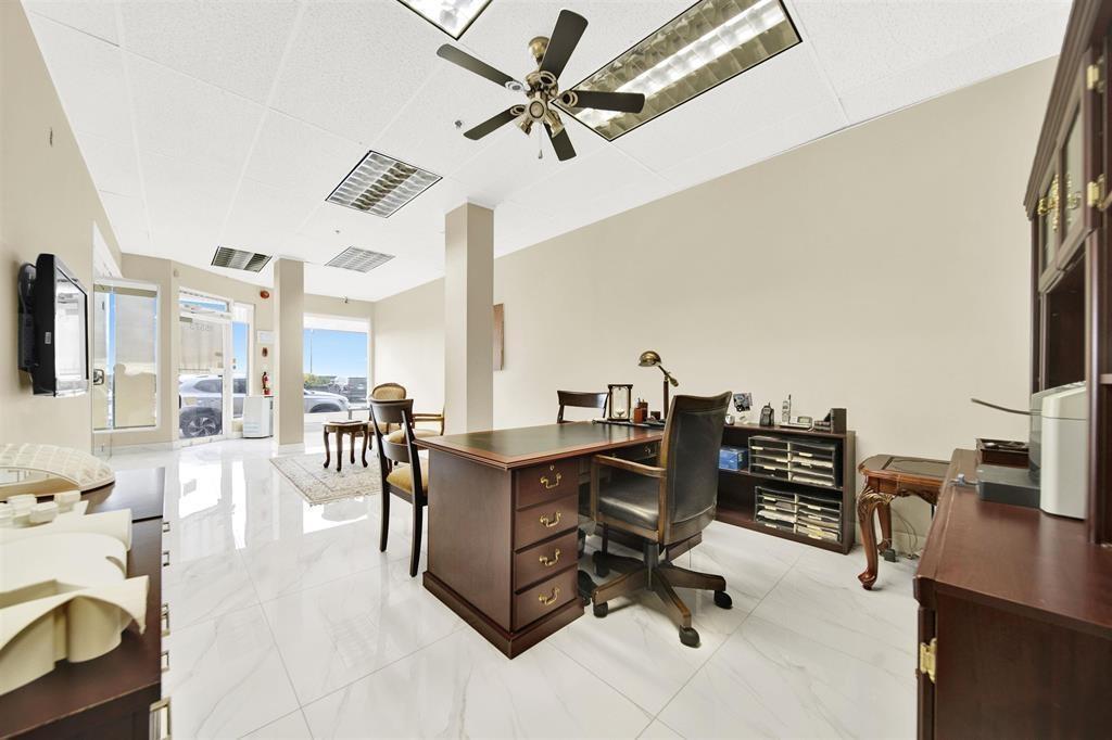 15573-15575 Marine Drive, Surrey, British Columbia  V4B 1C9 - Photo 3 - C8076972