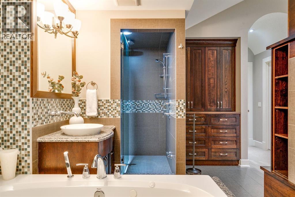 1727 Bowness Road Nw, Calgary, Alberta  T2N 3K3 - Photo 34 - A2285260