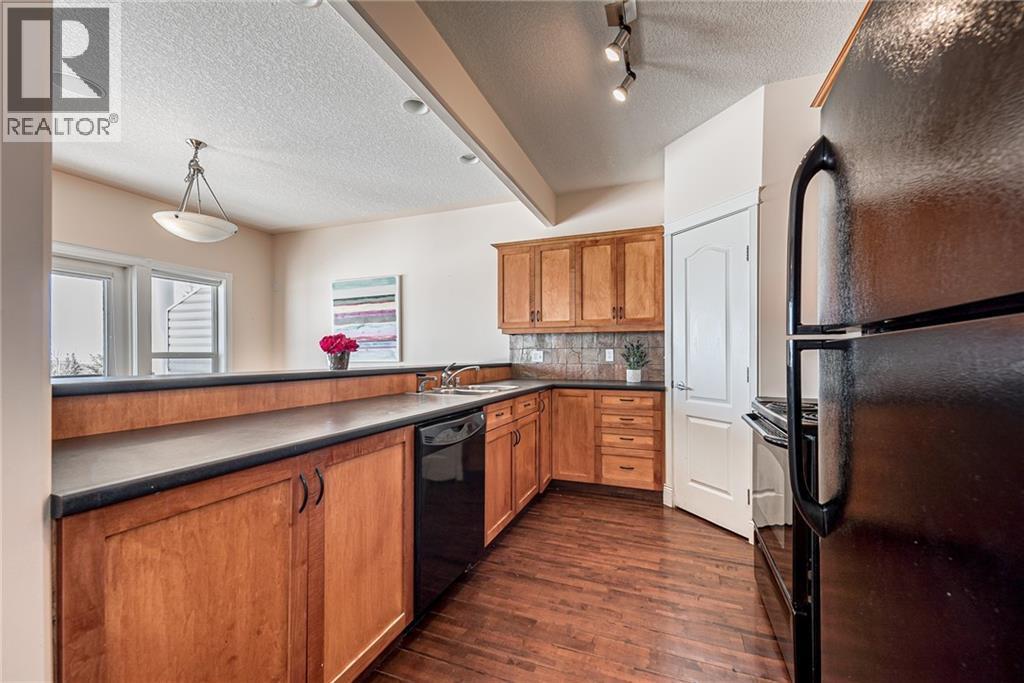 144 Rocky Vista Terrace Nw, Calgary, Alberta  T3G 5G7 - Photo 16 - A2292563