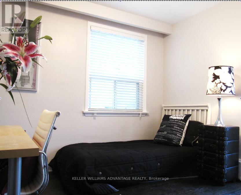 3rd Flr - 31 Glenside Avenue, Toronto, Ontario  M4L 2T6 - Photo 6 - E12876232