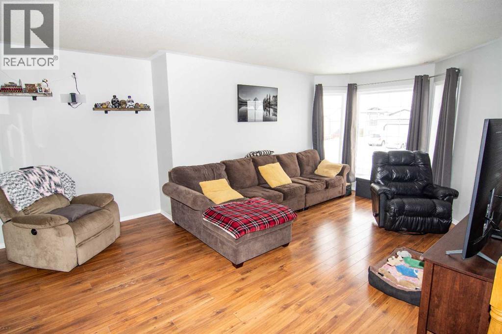 318 Strathford Crescent, Strathmore, Alberta  T1P 1N9 - Photo 14 - A2291394