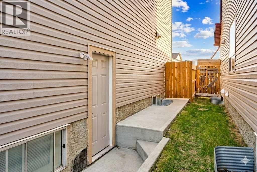 9214 Saddlebrook Drive Ne, Calgary, Alberta  T3J 0J9 - Photo 27 - A2275700