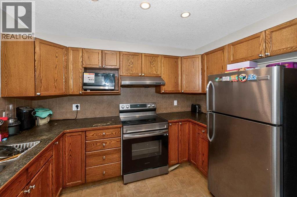 246 Saddlebrook Way Ne, Calgary, Alberta  T3J 0B4 - Photo 17 - A2291830