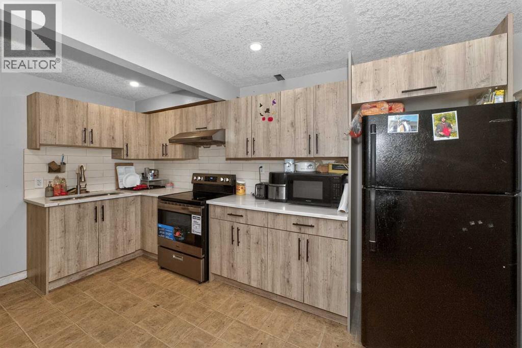 246 Saddlebrook Way Ne, Calgary, Alberta  T3J 0B4 - Photo 34 - A2291830