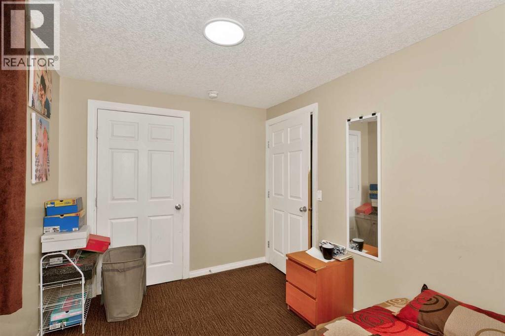 246 Saddlebrook Way Ne, Calgary, Alberta  T3J 0B4 - Photo 37 - A2291830