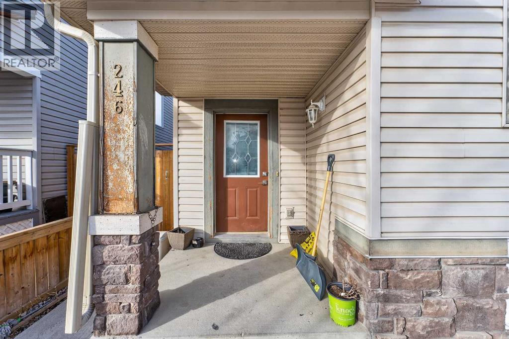 246 Saddlebrook Way Ne, Calgary, Alberta  T3J 0B4 - Photo 10 - A2291830