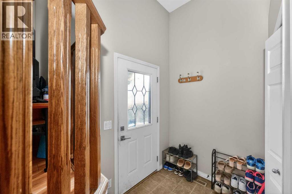 246 Saddlebrook Way Ne, Calgary, Alberta  T3J 0B4 - Photo 11 - A2291830