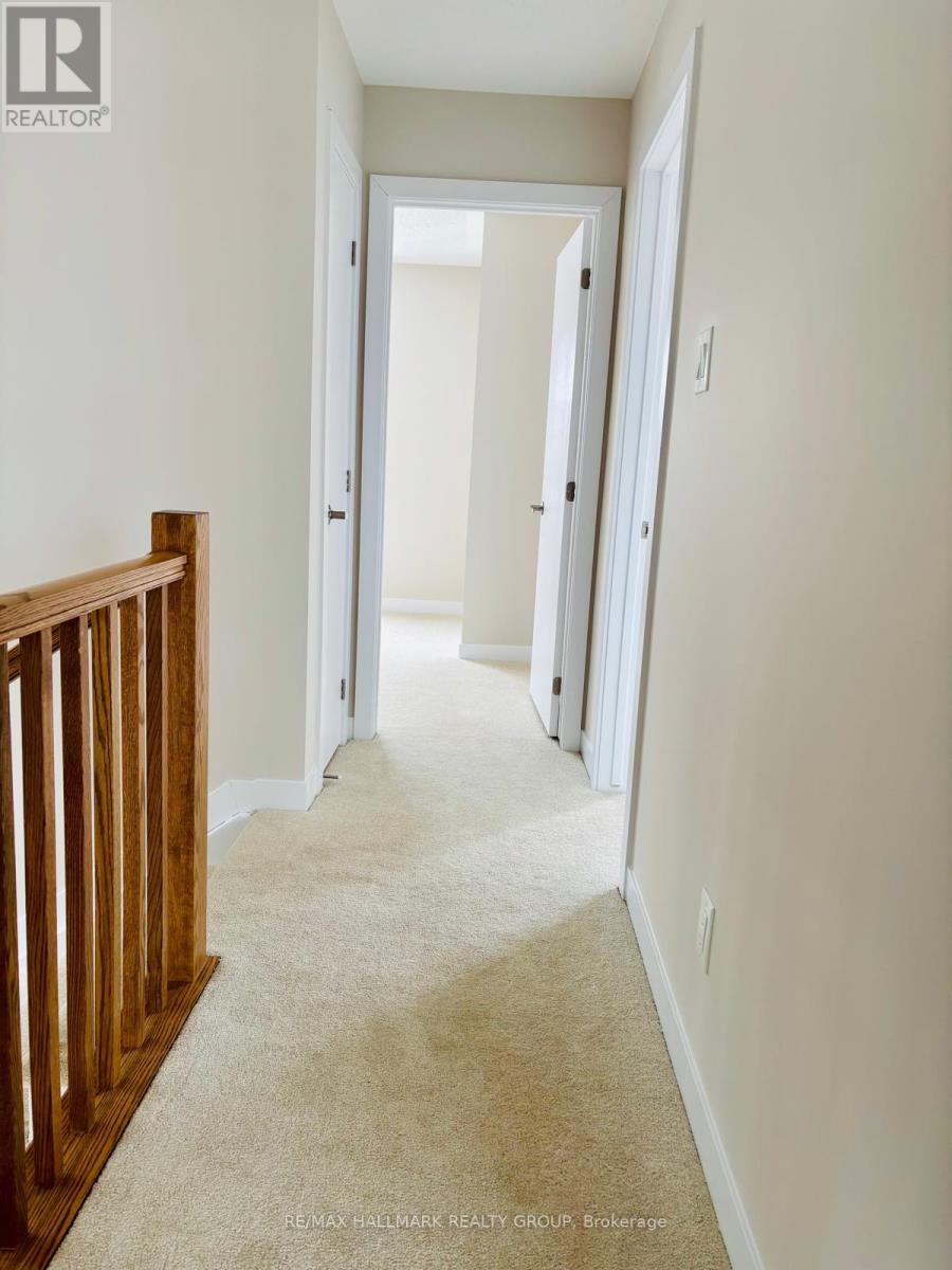 170 Conservancy Drive, Ottawa, Ontario  K2J 7L8 - Photo 5 - X12879032