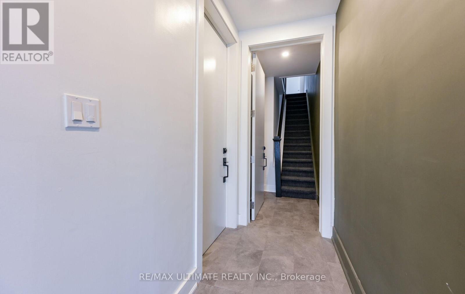 2nd + 3rd Floor - 501c Carlaw Avenue, Toronto (North Riverdale), Ontario  M4K 3J3 - Photo 3 - E12879034