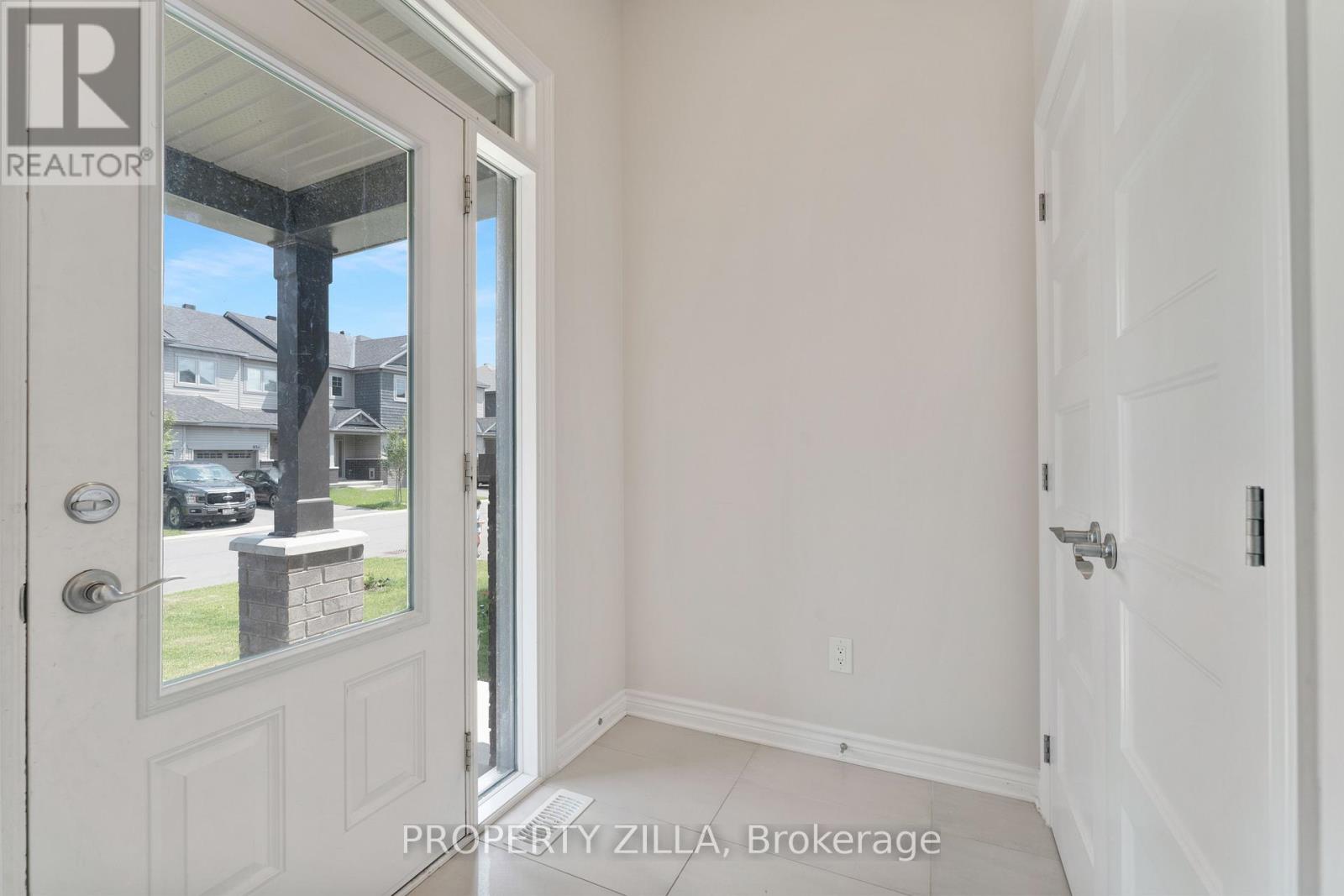 517 Enclave Lane, Clarence-Rockland, Ontario  K4K 1T2 - Photo 13 - X12879038