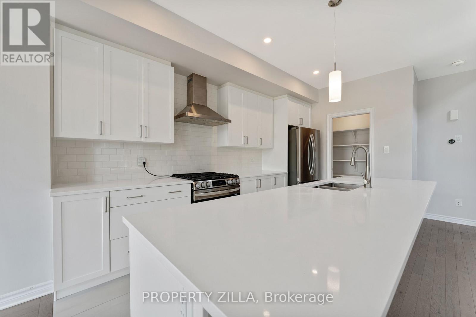 517 Enclave Lane, Clarence-Rockland, Ontario  K4K 1T2 - Photo 5 - X12879038