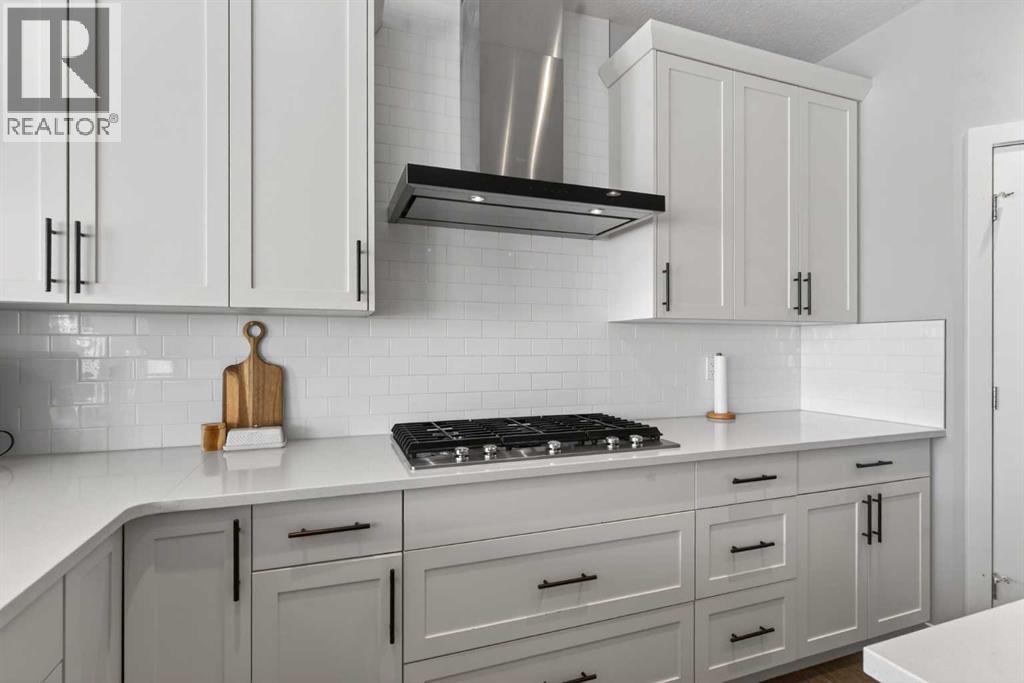 126 Bayview Circle Sw, Airdrie, Alberta  T4B 4H2 - Photo 9 - A2286936