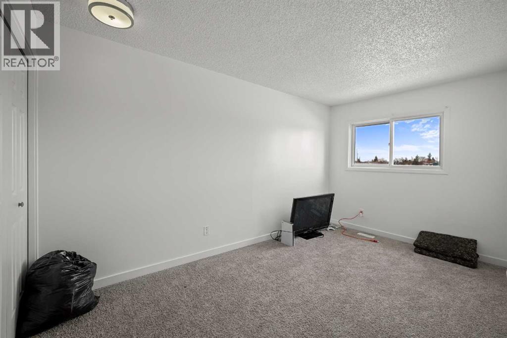 16, 131 Templehill Drive Ne, Calgary, Alberta  T1Y 4T1 - Photo 29 - A2288851