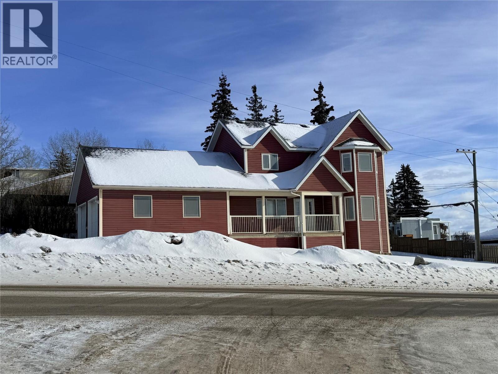 721 100 Avenue, Dawson Creek, British Columbia