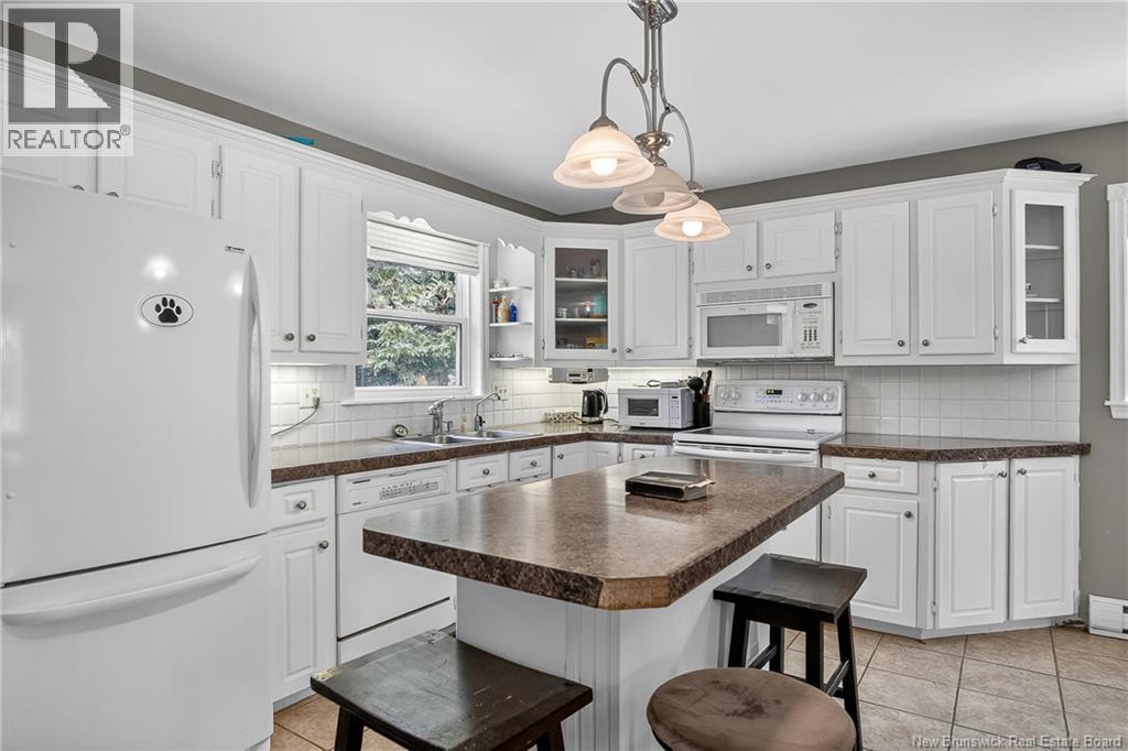 37 Hilltop, Hampton, New Brunswick  E5N 5P1 - Photo 8 - NB134965