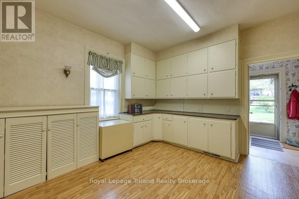 94 Rolph Street, Tillsonburg, Ontario  N4G 3Y4 - Photo 12 - X12879076