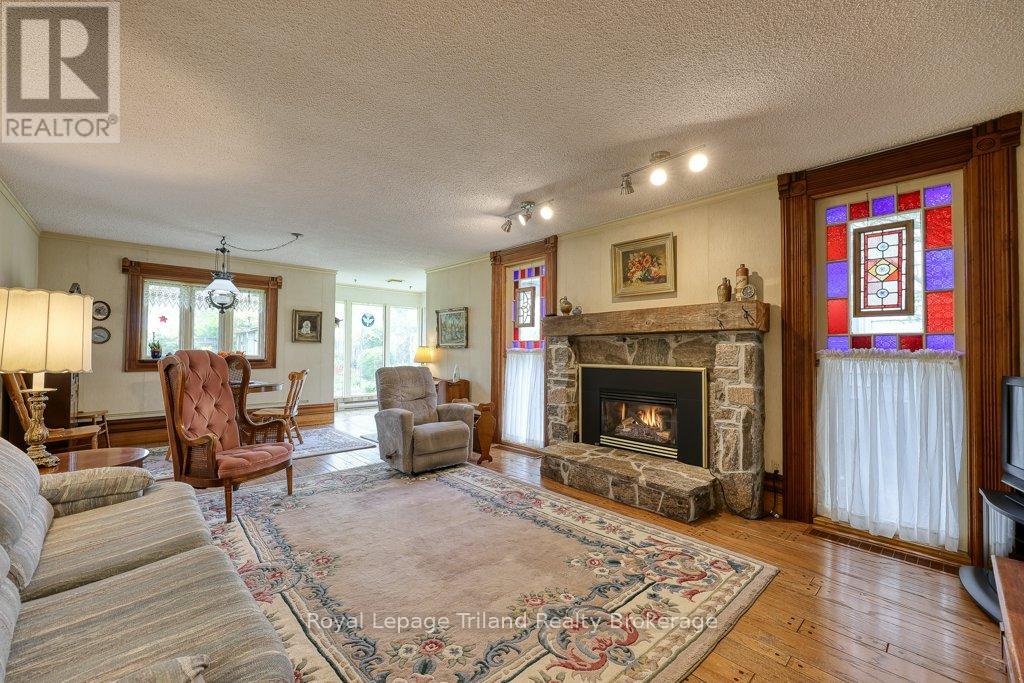 94 Rolph Street, Tillsonburg, Ontario  N4G 3Y4 - Photo 15 - X12879076