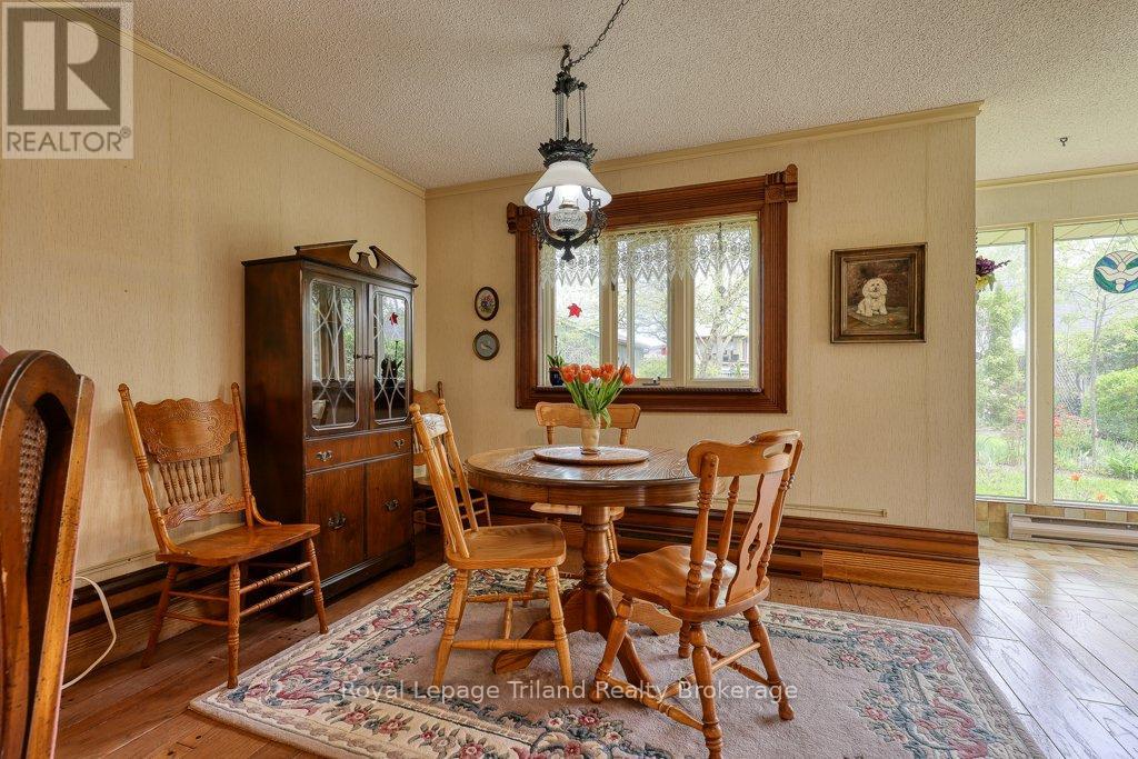 94 Rolph Street, Tillsonburg, Ontario  N4G 3Y4 - Photo 17 - X12879076