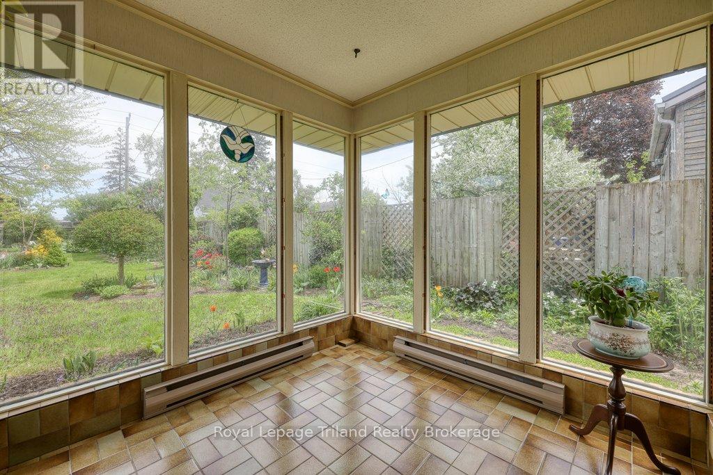 94 Rolph Street, Tillsonburg, Ontario  N4G 3Y4 - Photo 21 - X12879076