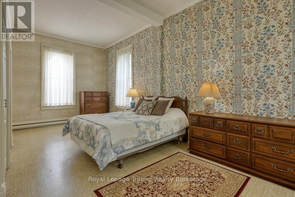 94 Rolph Street, Tillsonburg, Ontario  N4G 3Y4 - Photo 27 - X12879076