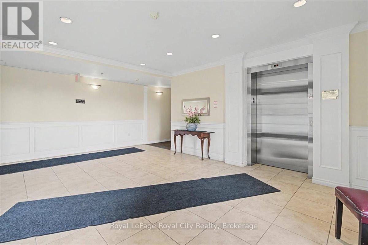 412 - 308 Watson Parkway N, Guelph, Ontario  N1E 0G7 - Photo 5 - X12879104