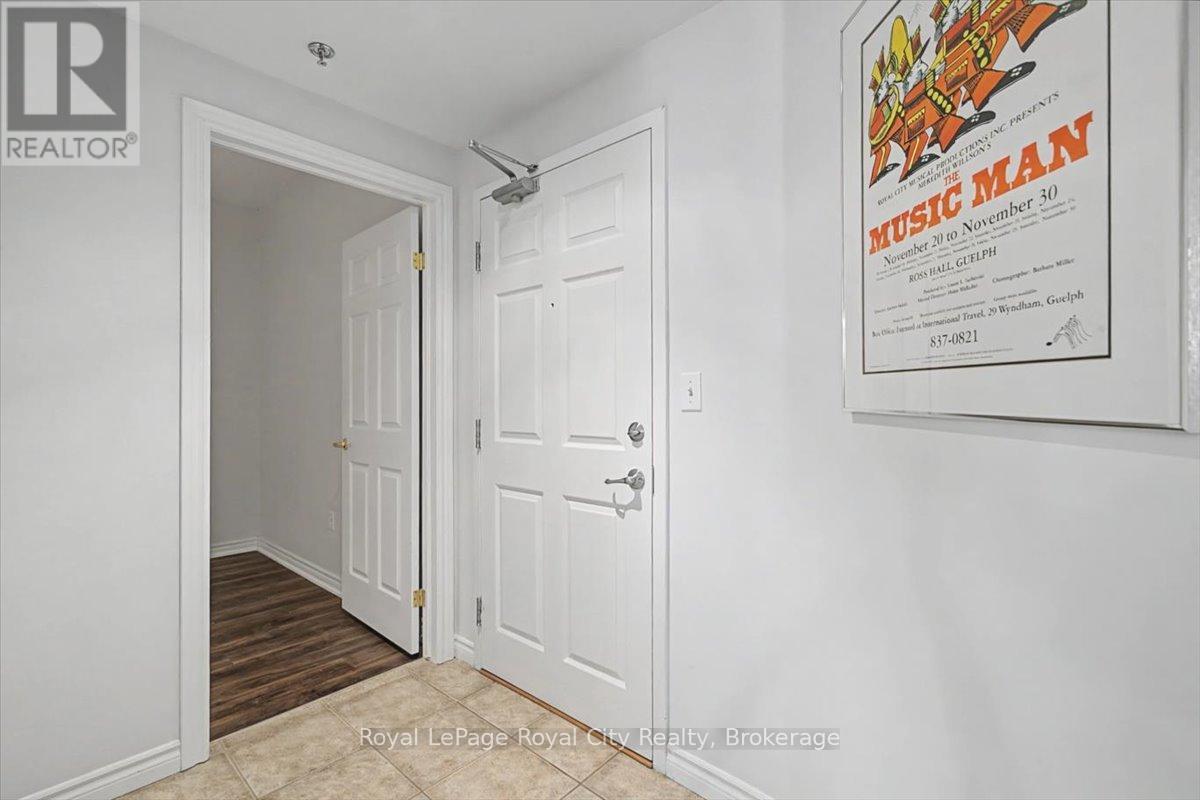 412 - 308 Watson Parkway N, Guelph, Ontario  N1E 0G7 - Photo 7 - X12879104