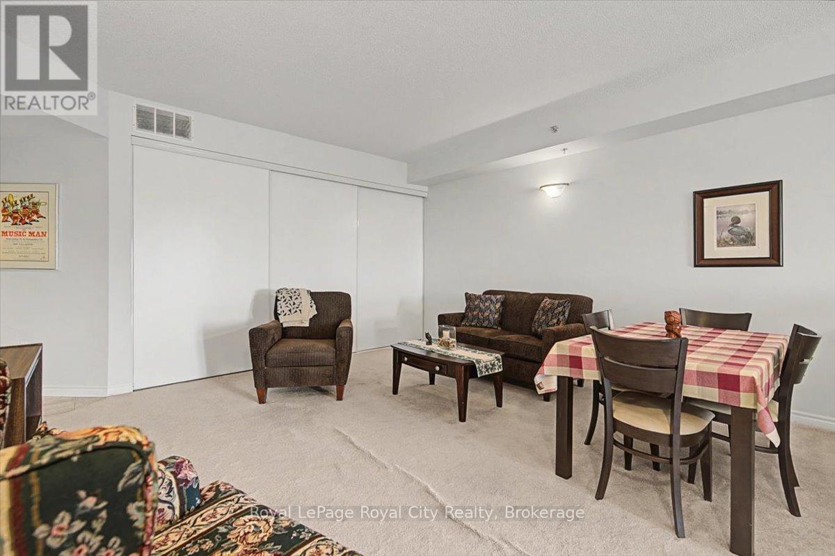 412 - 308 Watson Parkway N, Guelph, Ontario  N1E 0G7 - Photo 9 - X12879104