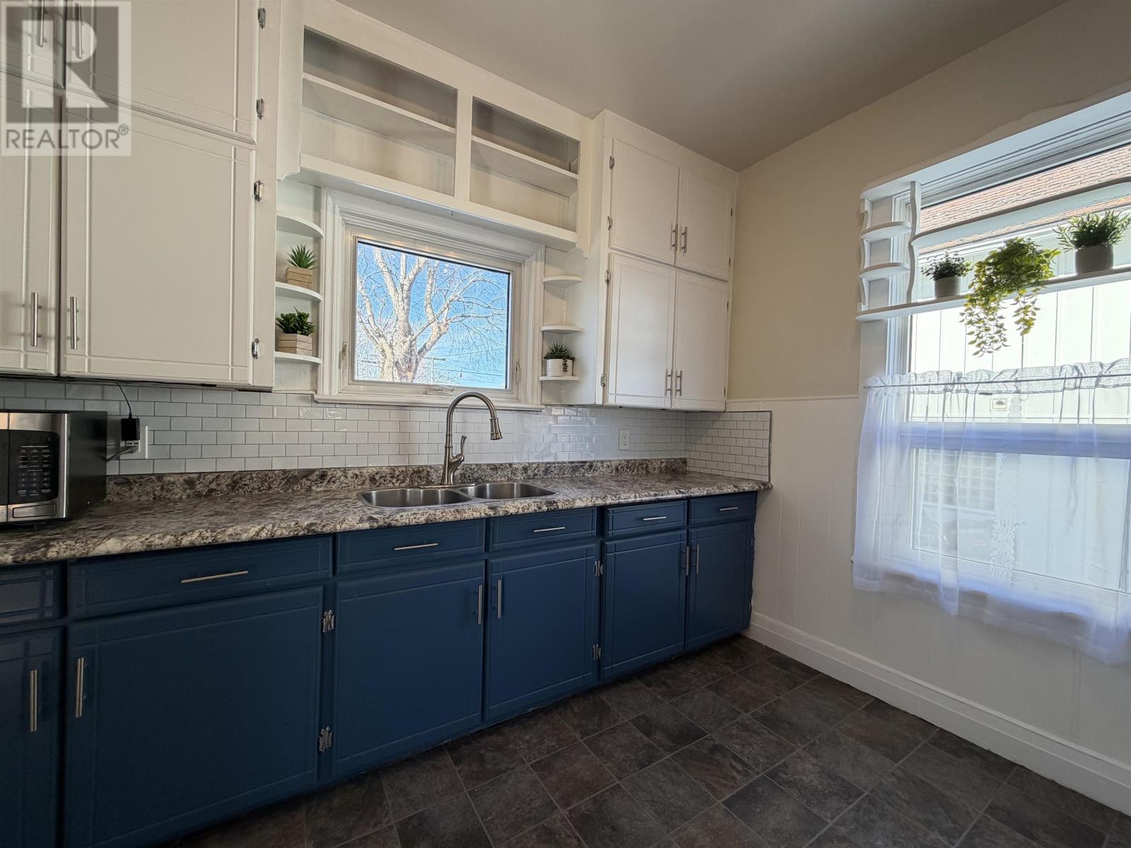 705 Victoria Ave, Fort Frances, Ontario  P9A 2C9 - Photo 11 - TB2600390