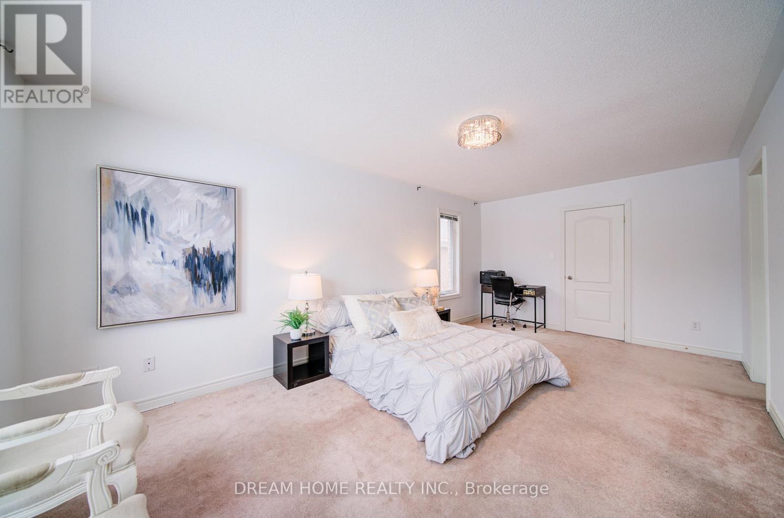 208 Tom Taylor Crescent, Newmarket, Ontario  L3X 3E8 - Photo 22 - N12852798