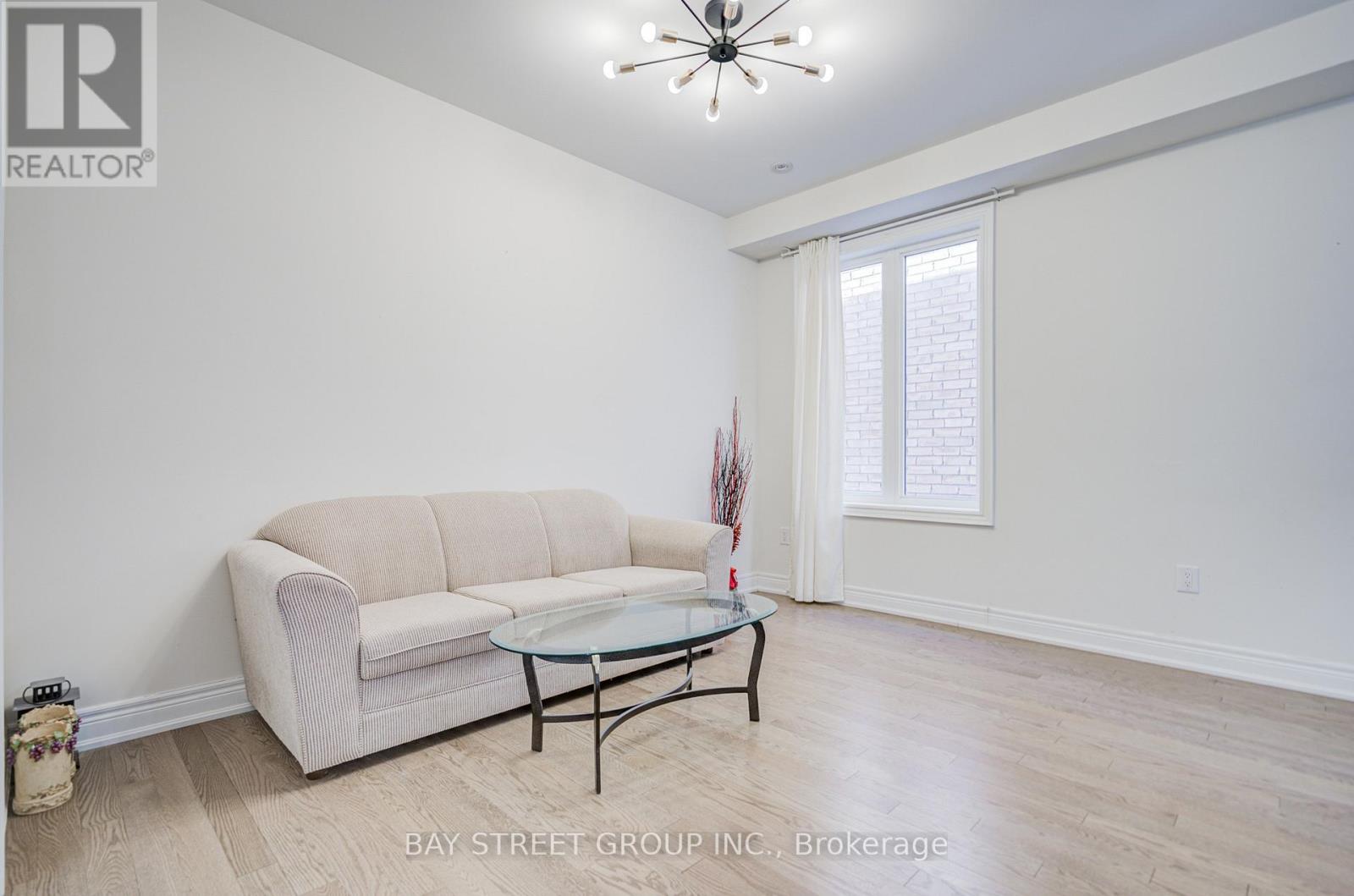 152 Ben Sinclair Avenue, East Gwillimbury, Ontario  L9N 0Z2 - Photo 16 - N12859002