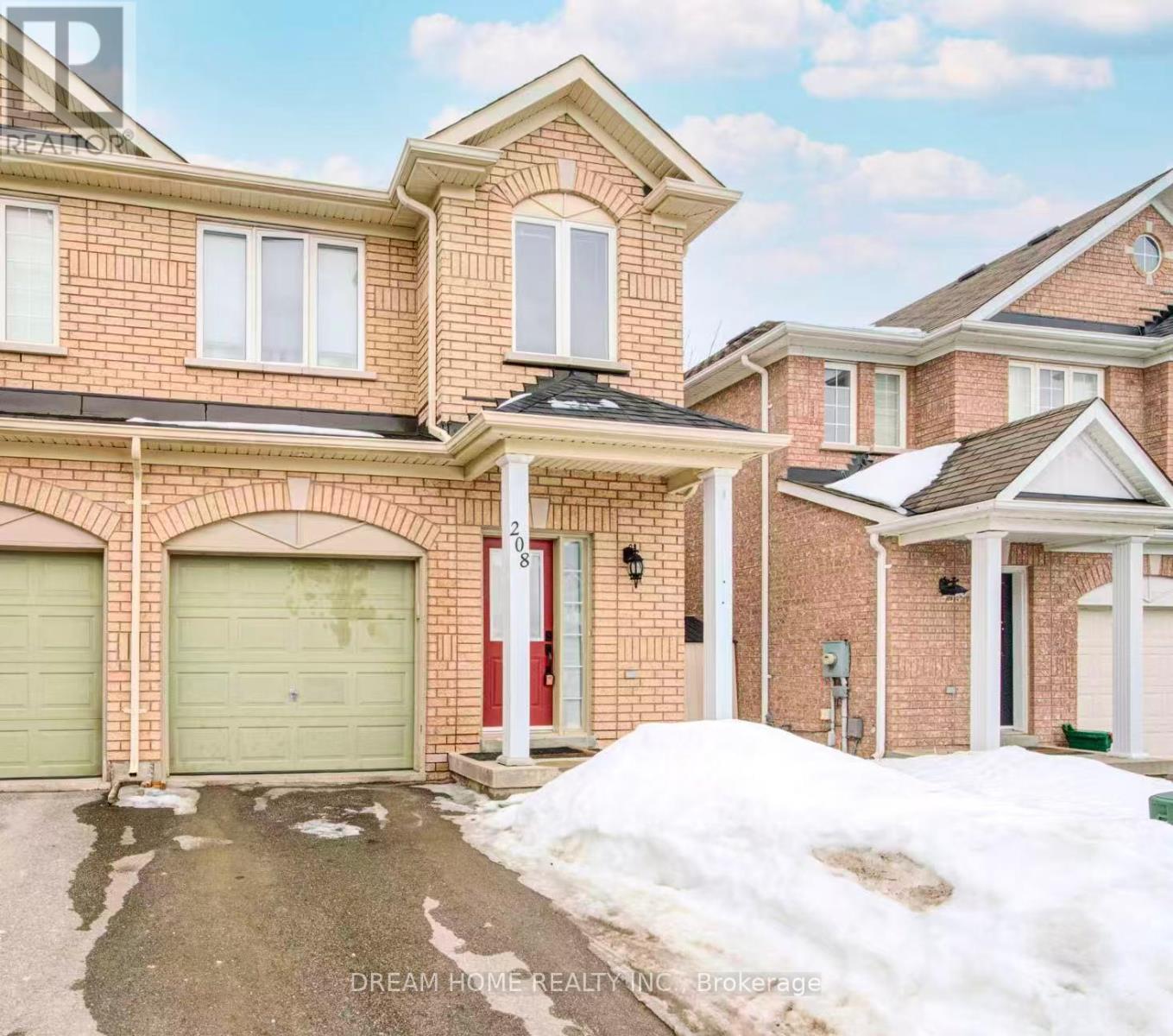 208 Tom Taylor Crescent, Newmarket, Ontario  L3X 3E8 - Photo 3 - N12852798