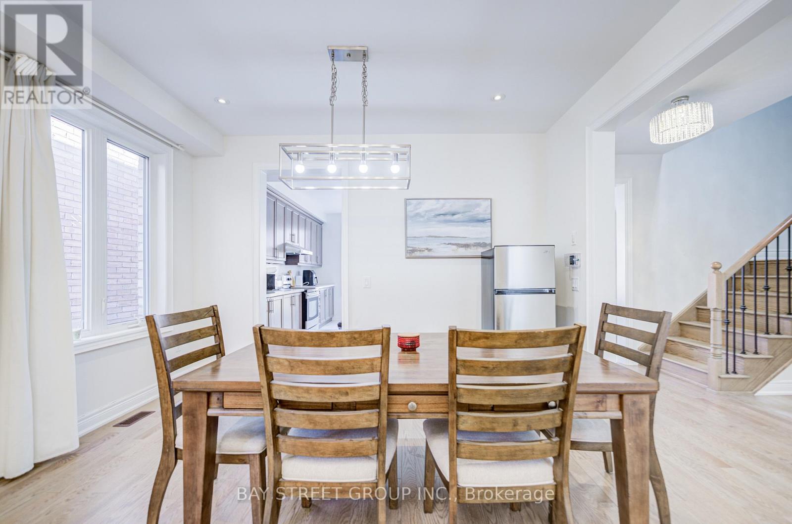 152 Ben Sinclair Avenue, East Gwillimbury, Ontario  L9N 0Z2 - Photo 13 - N12859002