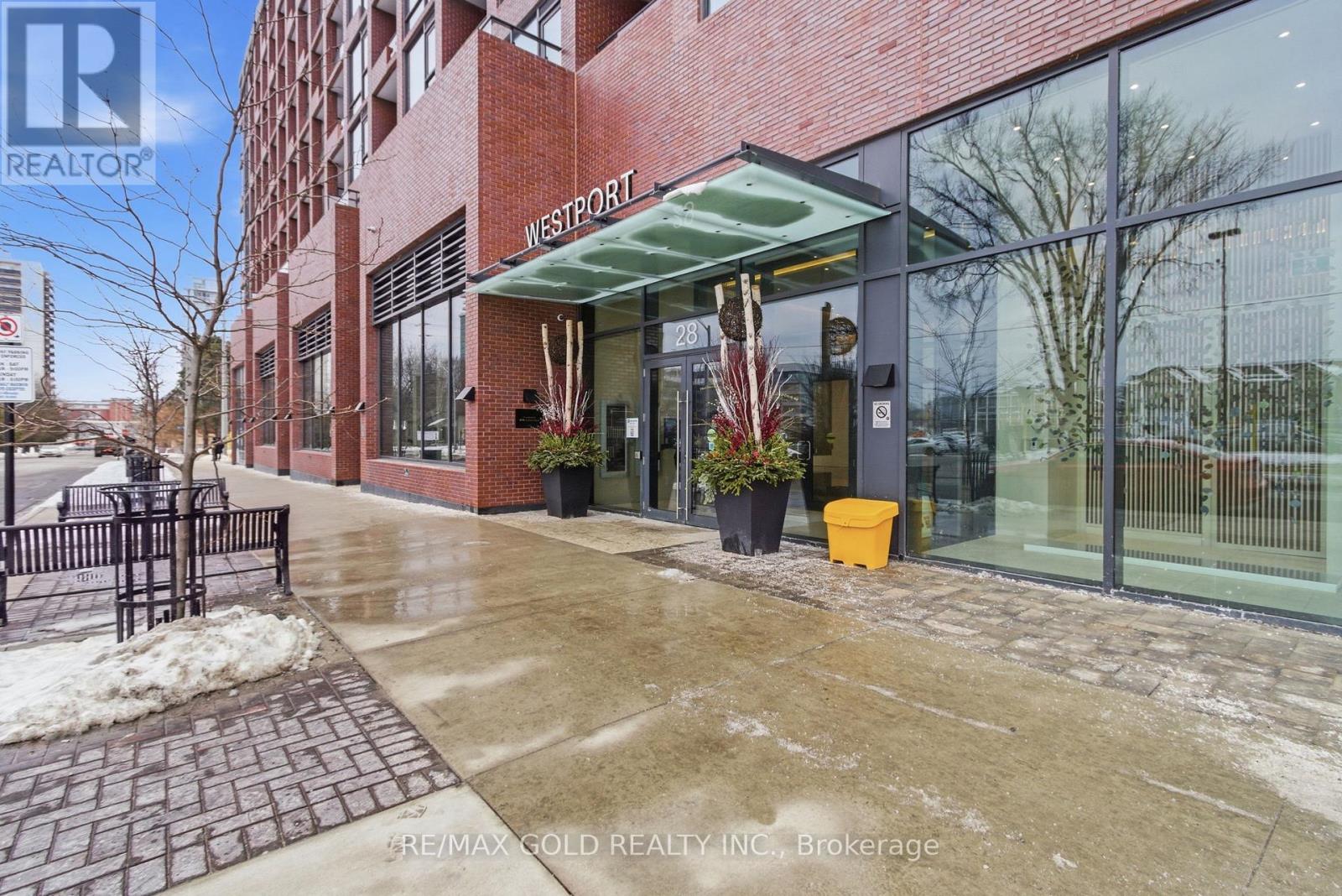 216 - 28 Ann Street, Mississauga, Ontario  L5G 0E1 - Photo 3 - W12790526
