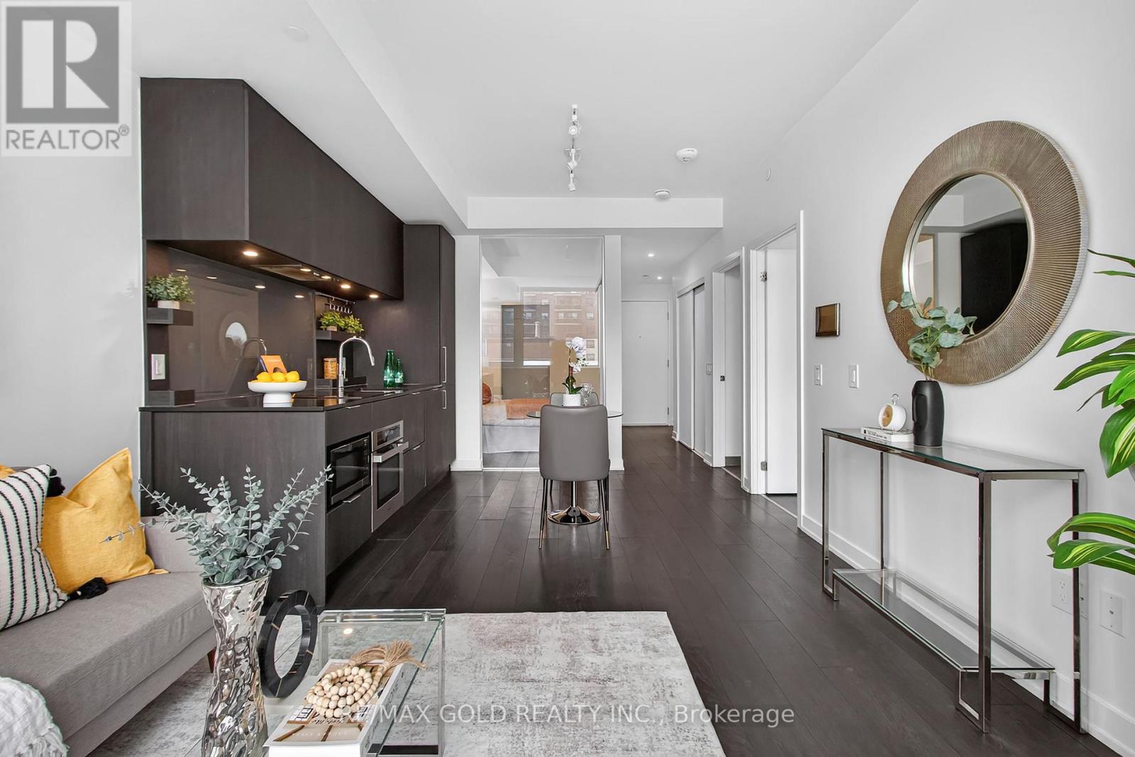 216 - 28 Ann Street, Mississauga, Ontario  L5G 0E1 - Photo 8 - W12790526