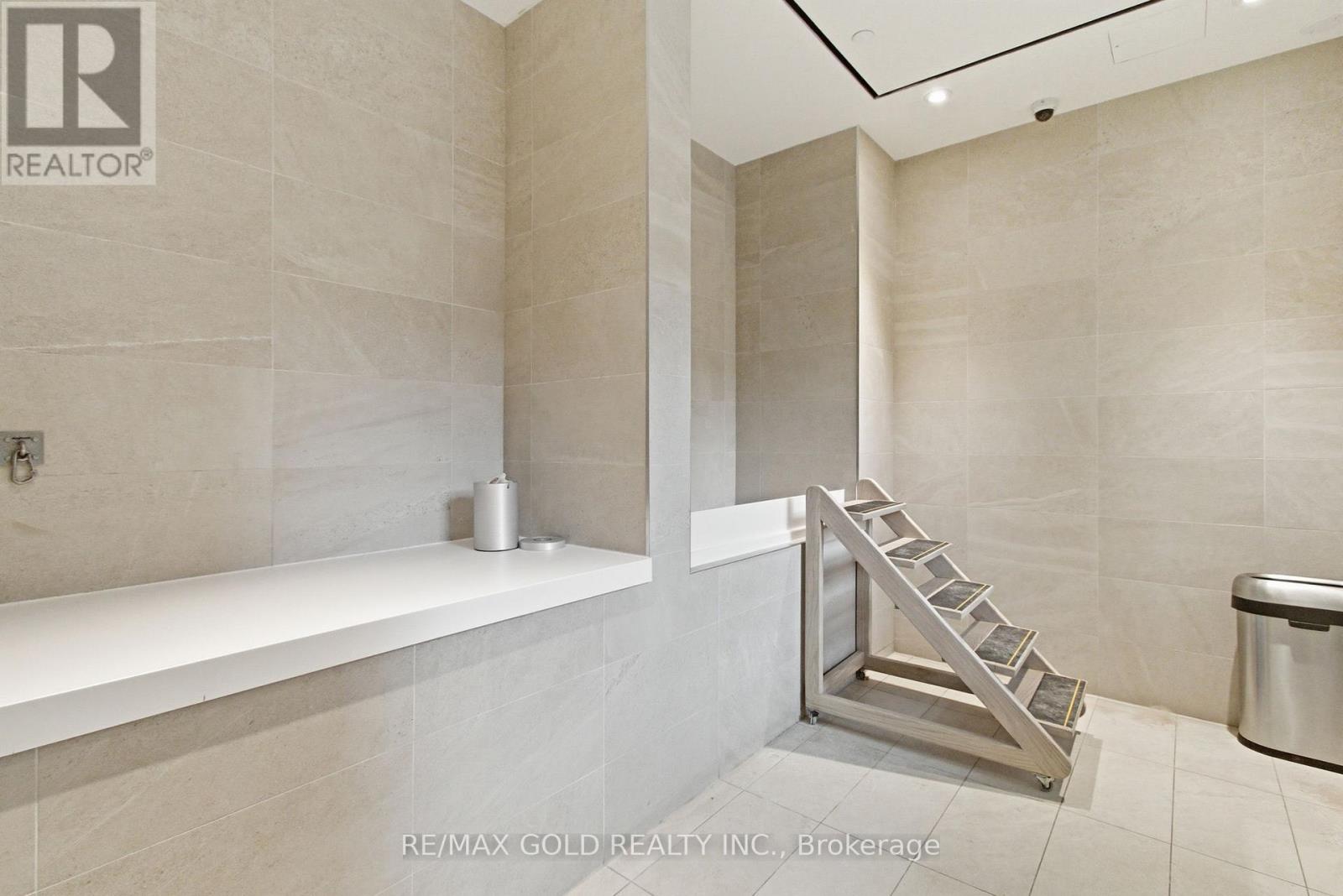 216 - 28 Ann Street, Mississauga, Ontario  L5G 0E1 - Photo 29 - W12790526