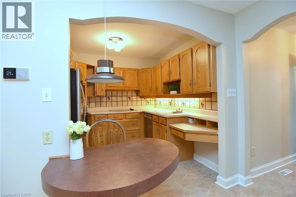 457 Woodview Road Unit# 7, Burlington, Ontario  L7N 2Z9 - Photo 15 - 40810460