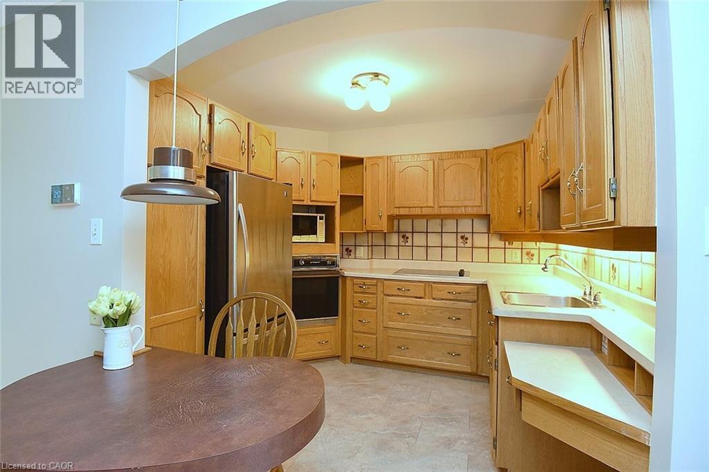 457 Woodview Road Unit# 7, Burlington, Ontario  L7N 2Z9 - Photo 17 - 40810460