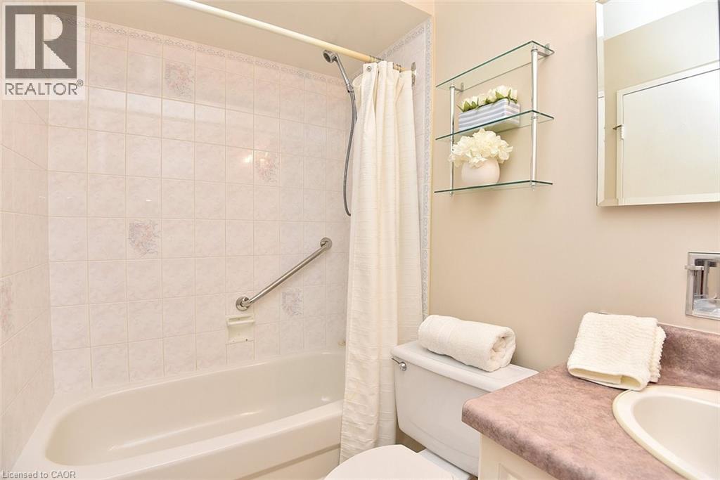 457 Woodview Road Unit# 7, Burlington, Ontario  L7N 2Z9 - Photo 27 - 40810460